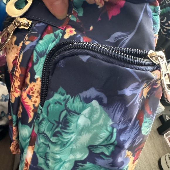 Floral crossbody - Picture 4 of 6